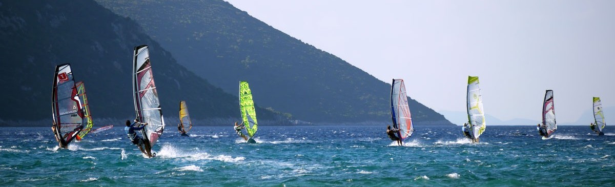 Windsurf and Kitesurf - Yellow Team Boat - Emozione pura